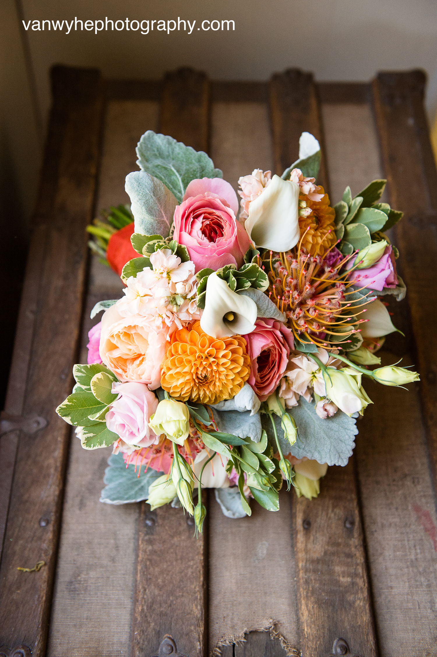 Our Favorite Summer Wedding FlowersFlora D' Amore by Stadium Flowers