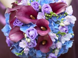 very peri and blue wedding flowers
